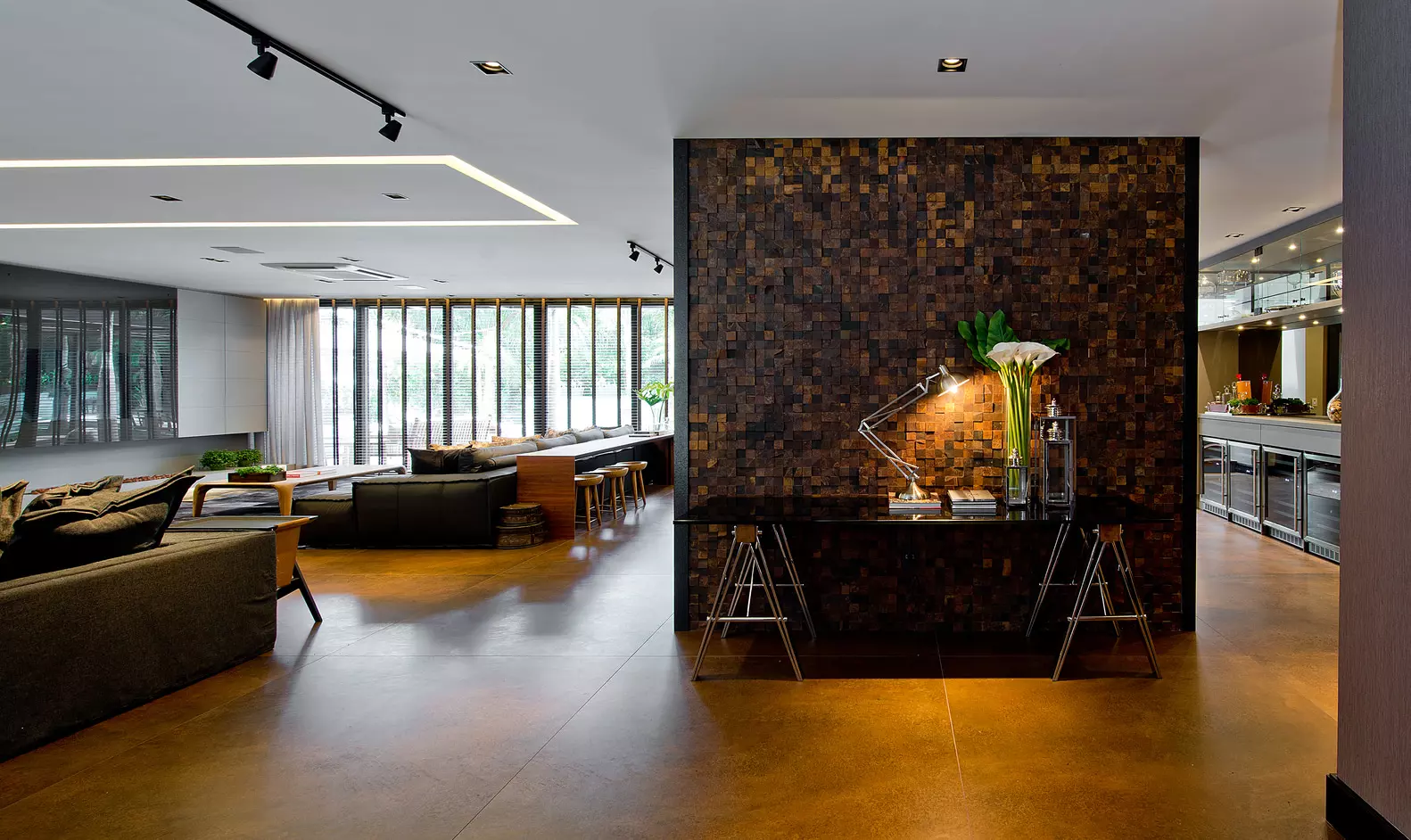 https://www.lohnesquadrias.com.br/wp-content/uploads/2023/09/projetta-residencia-vg-lohn-esquadrias-7.webp
